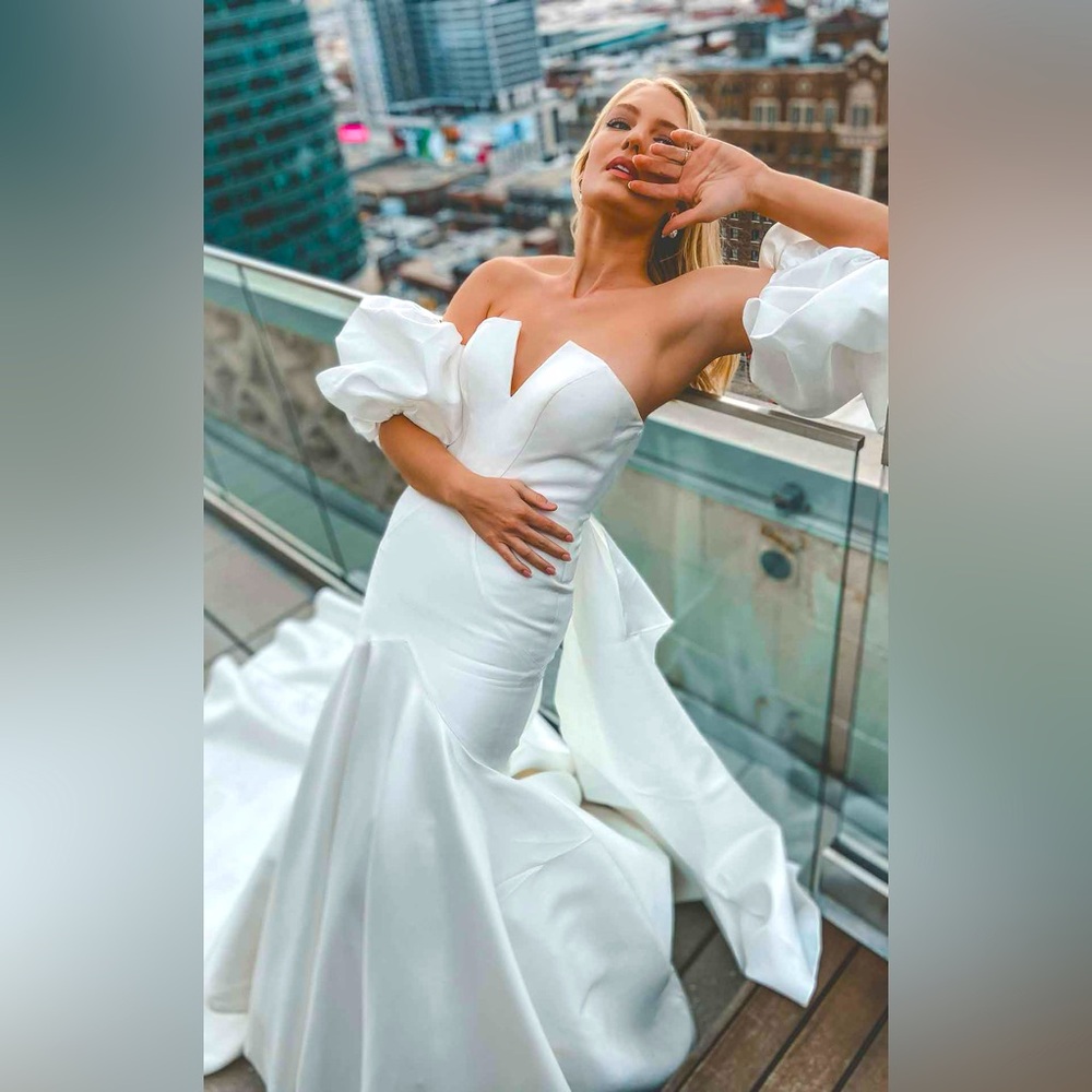 WEDDING DRESS - Ivory Martina Liana Style #1266 - UNALTERED Size 12